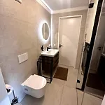 Miacasa I Zentral I Parkplatz I Waschtrockner I Schreibtisch * Linz