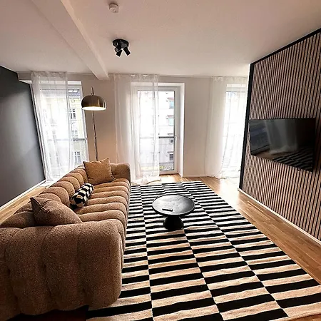 Miacasa I Zentral I Parkplatz I Waschtrockner I Schreibtisch Apartment Linz