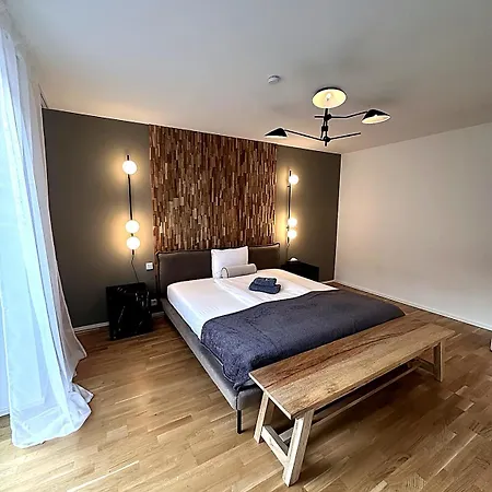 Apartment Miacasa I Zentral I Parkplatz I Waschtrockner I Schreibtisch
